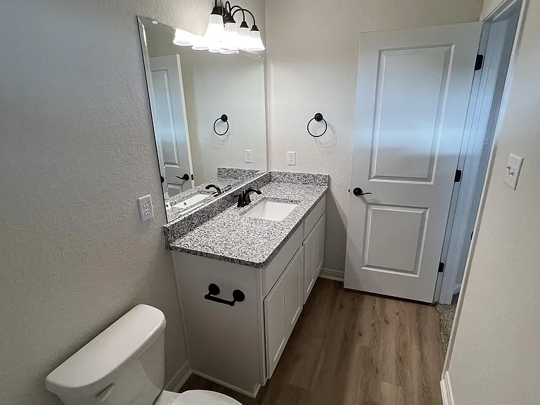 7513 Astro Fld — Photo 27