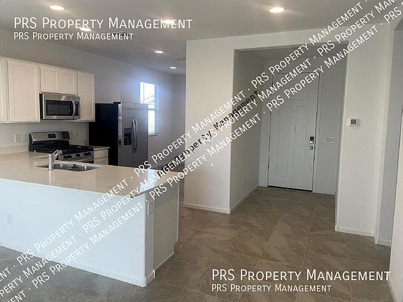 3rd image of 4139 E Haley Dr