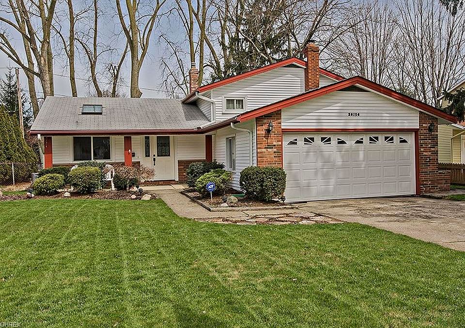 1st image of 28156 Gardenia Dr