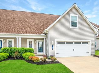 149 Larimar Dr UNIT 149, Willowick, OH 44095