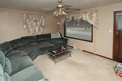 1st image of 423 W Van Hoesen Blvd