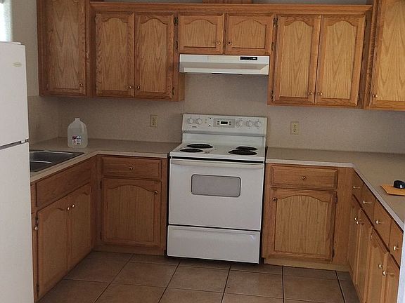 2nd image of 1607 W Portales Dr