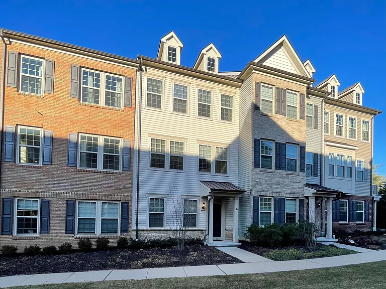 6 Ambrosia Ct #6 — Photo 1