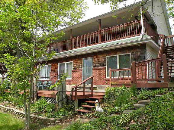 3rd image of 3373 W Hill Dr
