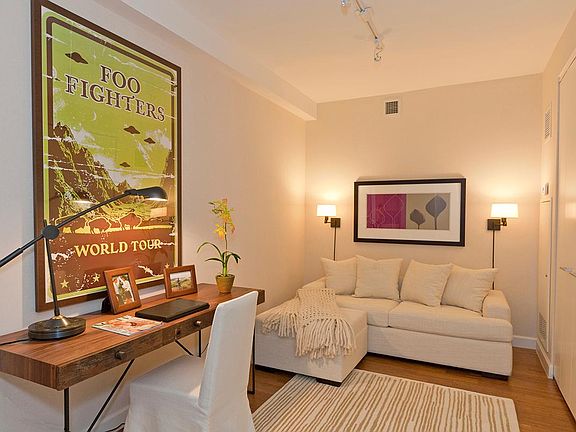 4th image of 330 W 39th St APT 5D