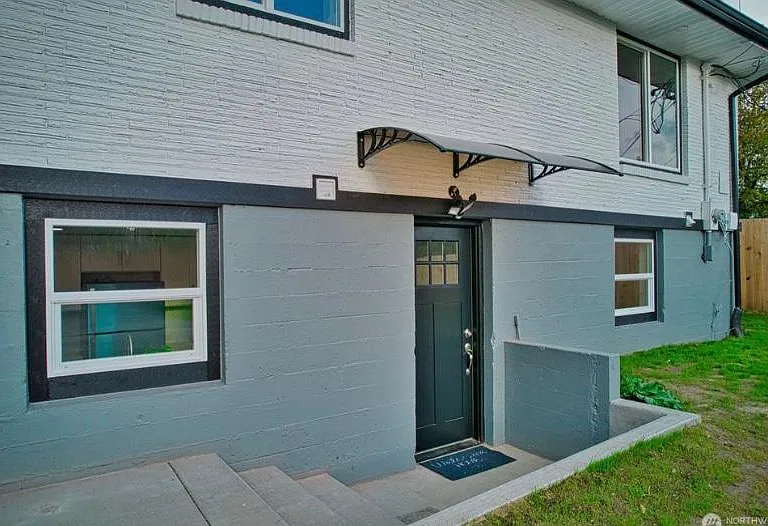 5230 S Bell St #2 — Photo 3