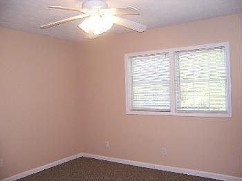 5th image of 1320 Oakwoods Dr