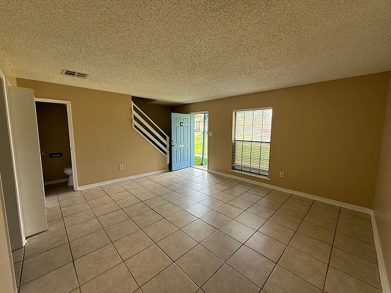 1658 Starboard Dr — Photo 3
