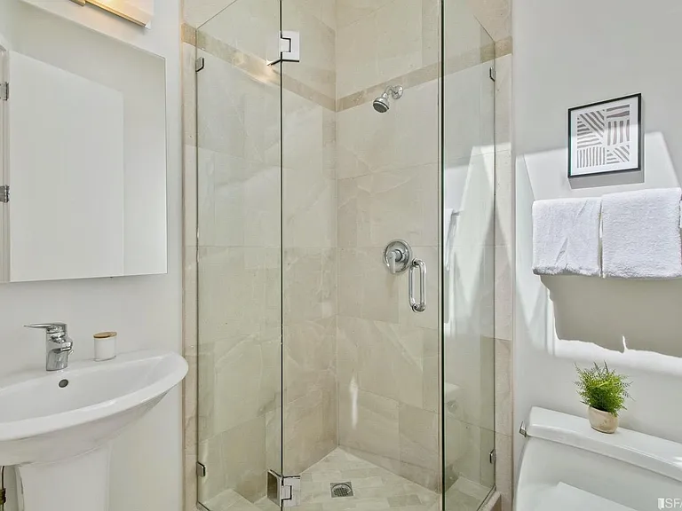 677 Arguello Blvd #110 — Photo 7