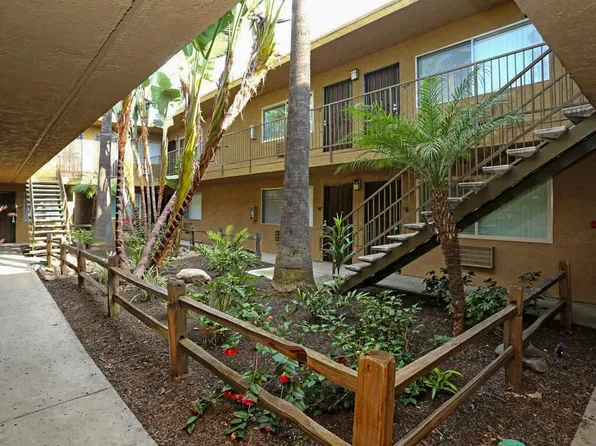 Carlton Heights Villas