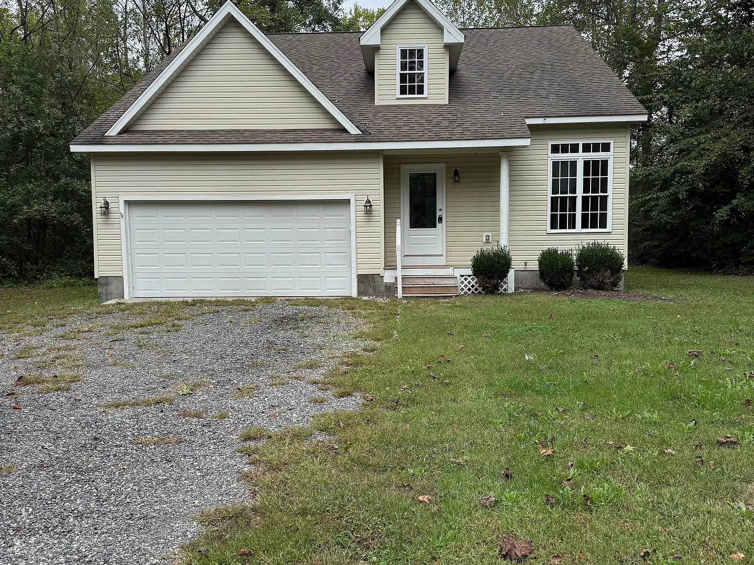 4 bed, 2.5 bath, 1733 sqft, $2,900 — Photo 1