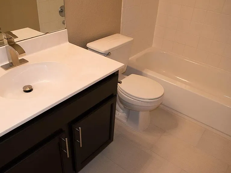 1708 Darjeeling Dr — Photo 17