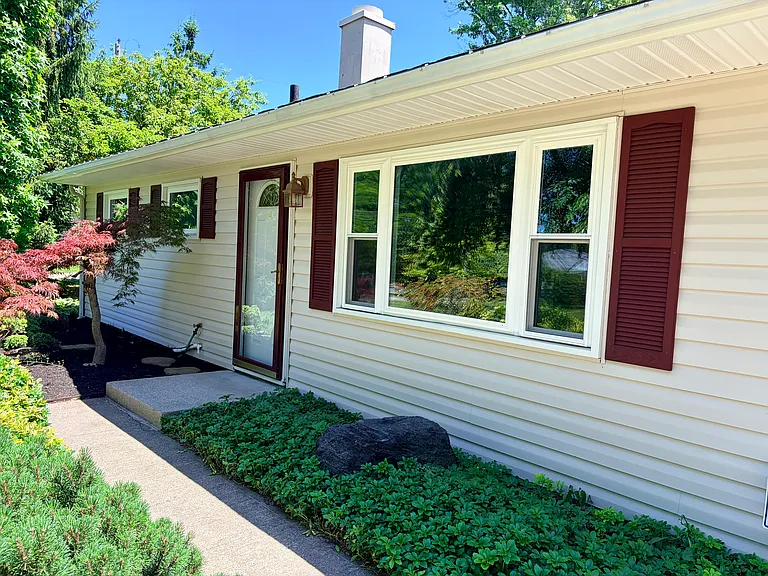 581 Austin Smith Dr — Photo 3