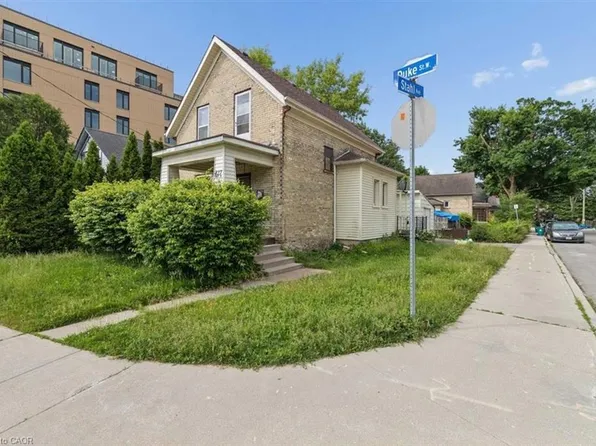 427 Duke St W, Kitchener, ON N2H 3Y6