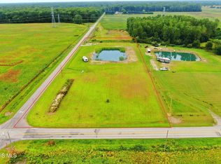 9150 Henry Lucas County Rd, Grand Rapids, OH 43522