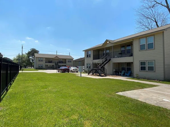 2512 S Houston Ave, Humble, TX 77396