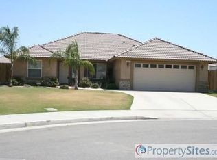 7033 Avenida Del Sol, Bakersfield, CA 93307