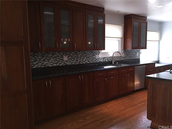 4th image of 4709 Greenmeadows Ave
