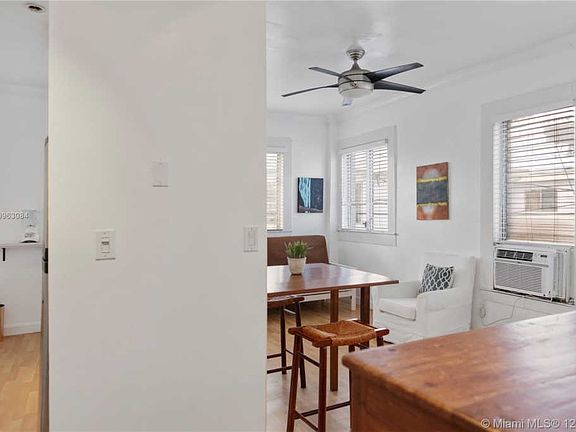 5th image of 842 Meridian Ave APT 2E
