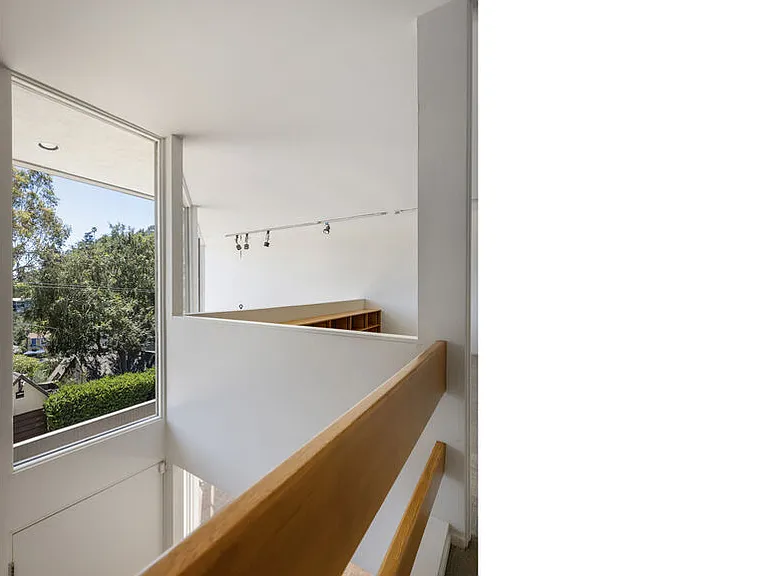 3035 Windsor Ave — Photo 34