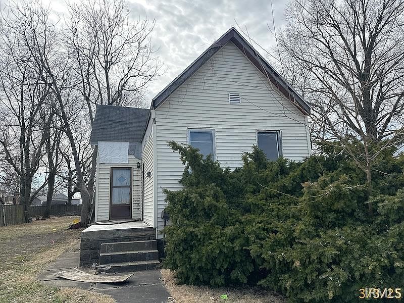 1st image of 322 W Tennessee St