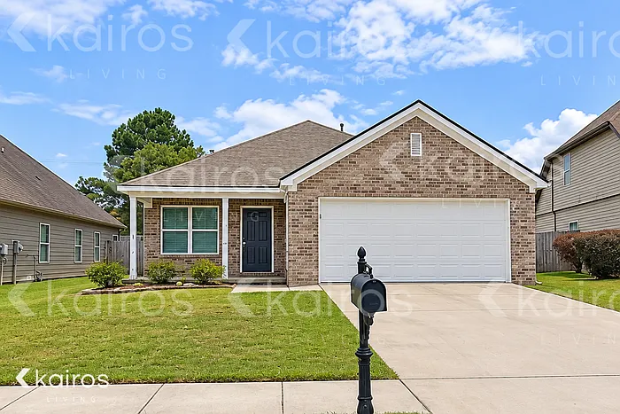 1366 Maxwell Cir