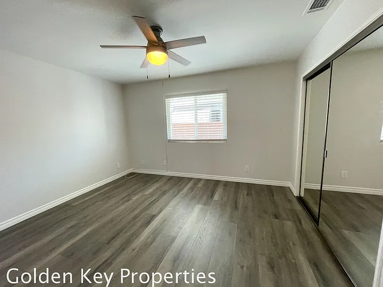 2715 Madison St #3 — Photo 14