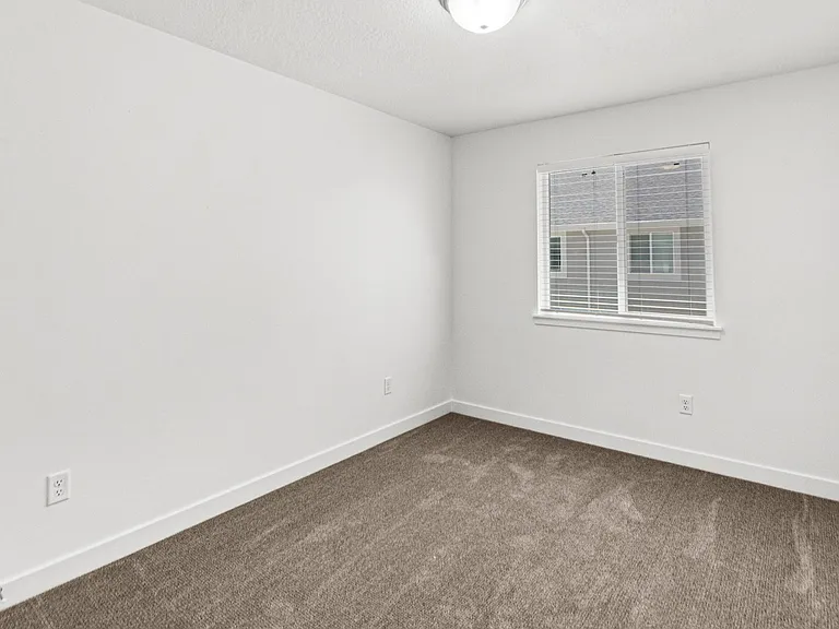 2040 W 775 N — Photo 14