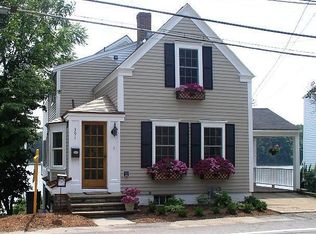 391 Main St, Amesbury, MA 01913
