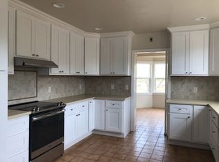 560 River Rd, Salinas, CA 93908