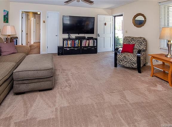 3rd image of 2320 Penninger Cres