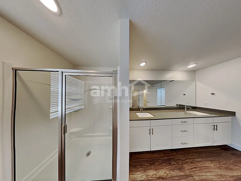 288 N Allen Ln — Photo 14