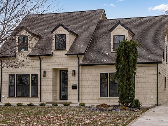 3rd image of 1869 Tewksbury Rd