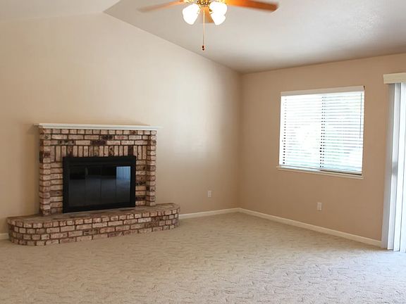 5th image of 1379 Coolidge Pl