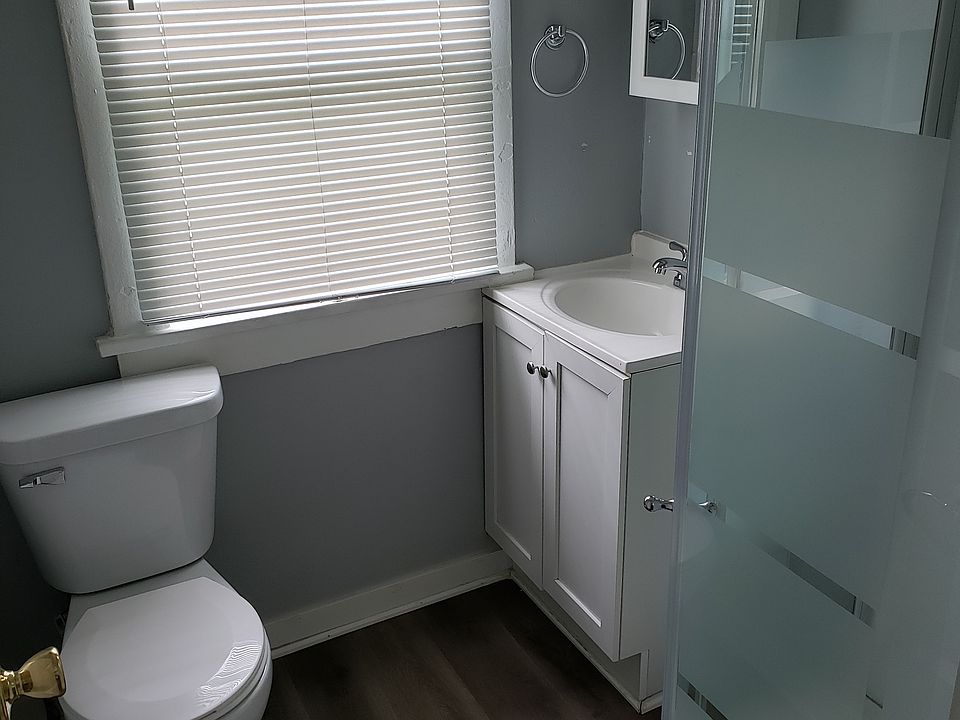 2nd image of 119 N 11th St #5
