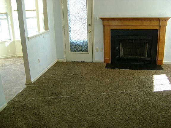 2nd image of 704 Galleon Dr