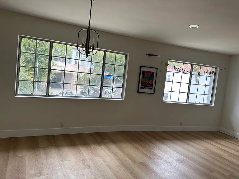 8490 Fountain Ave #306 — Photo 9
