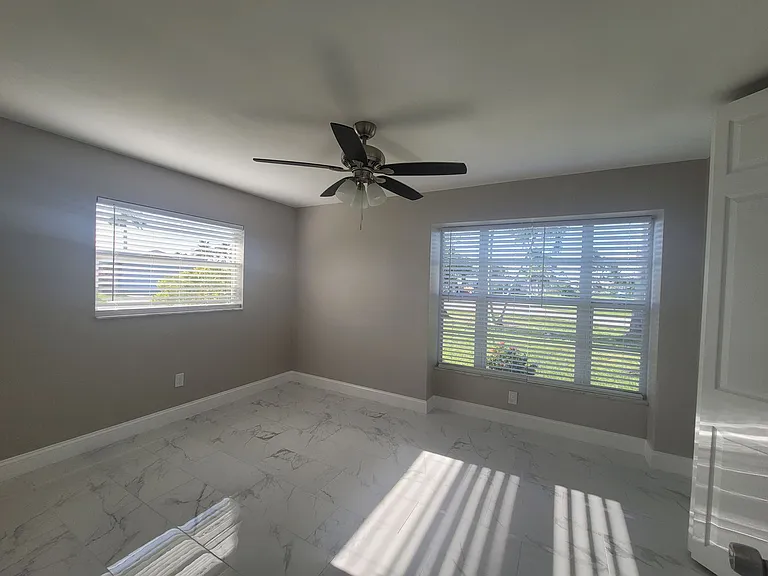 5227 SW 2nd Pl — Photo 10