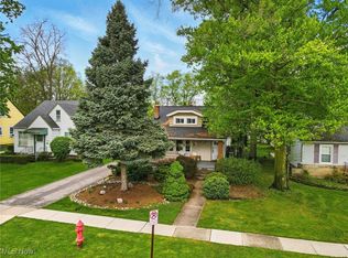 1158 Belrose Rd, Mayfield Heights, OH 44124