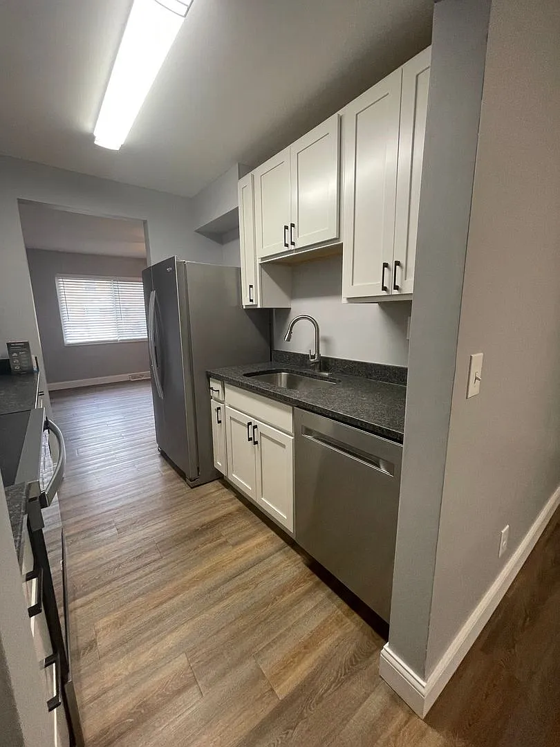 Bexvie Village Townhomes — Photo 3