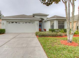 18832 Maisons Dr, Lutz, FL 33558