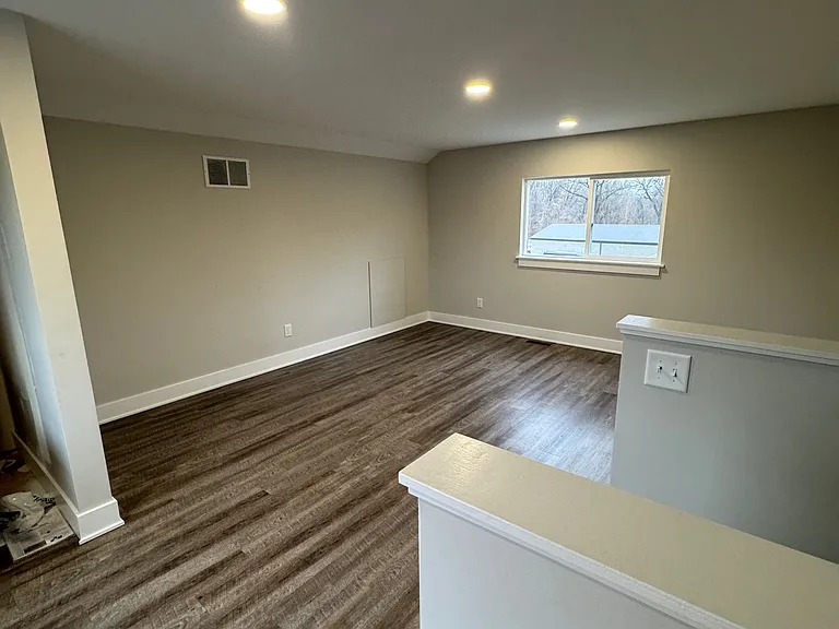 1151 Old Porter Rd — Photo 13