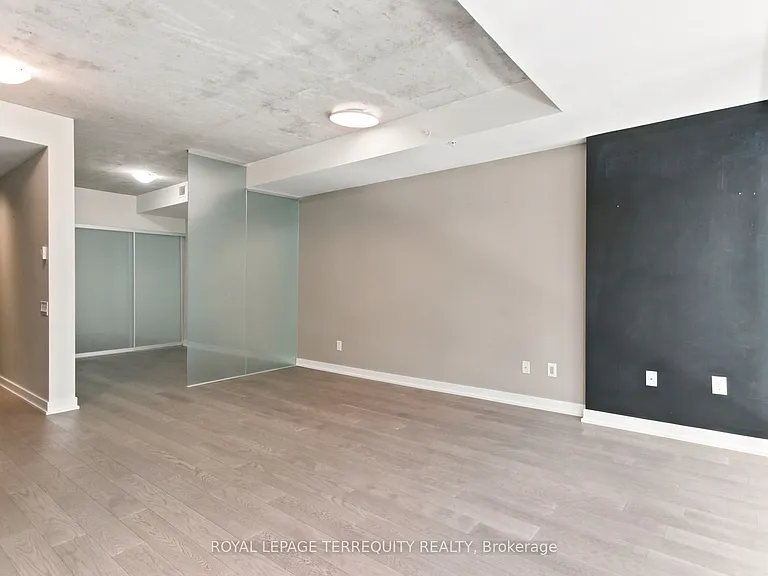 38 Stewart St #406 — Photo 10