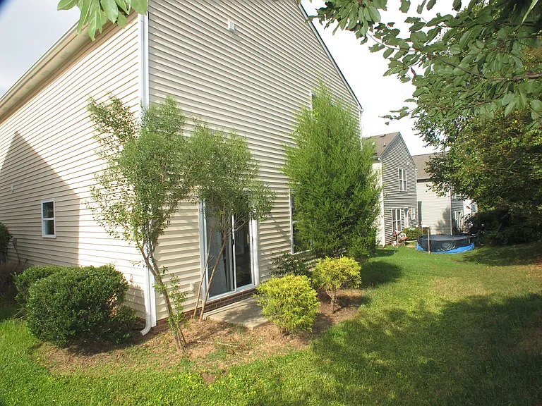 2038 Dunsmore Ln — Photo 23