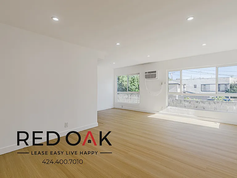 126 N Catalina St #3 — Photo 1