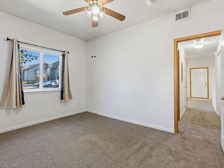 355 Buffalo Dr #D3 — Photo 8