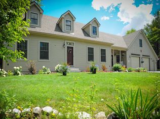 33 Stoney Brook Rd, Newbury, NH 03255