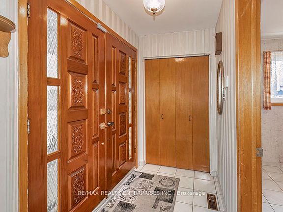 3rd image of 7368 Redstone Rd