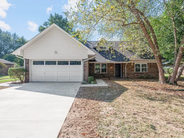 10112 Meandering Way, Fort Smith, AR 72903