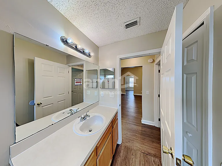 6076 Scenic Meadow Ln — Photo 16
